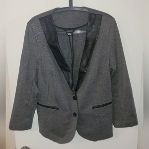 Blazer size 16